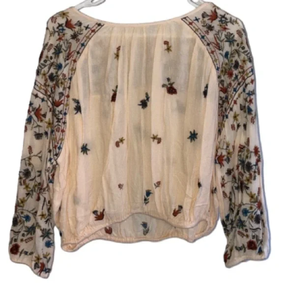 Free People Boho Embroidered Top Size Medium - Picture 2 of 4